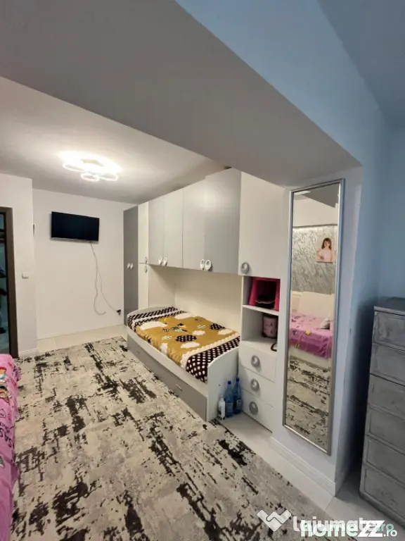 Apartament 3 camere, 80 mp, etaj 3 ,Radauti