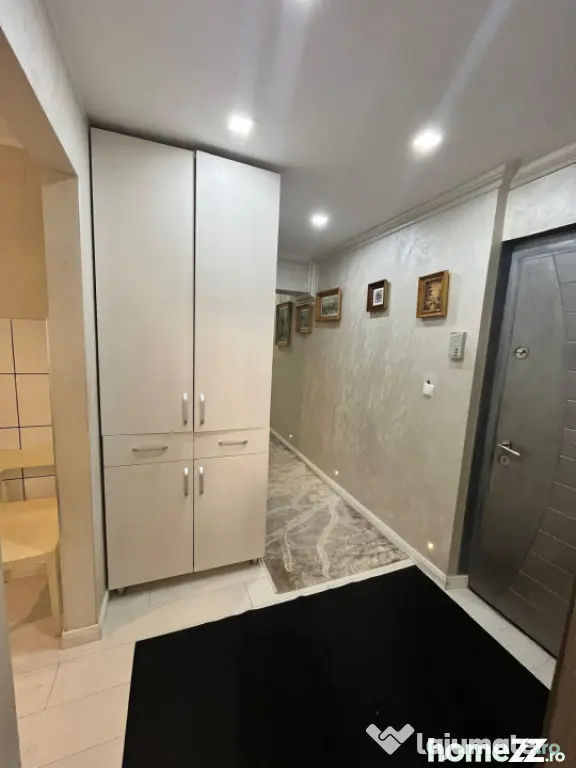 Apartament 3 camere, 80 mp, etaj 3 ,Radauti