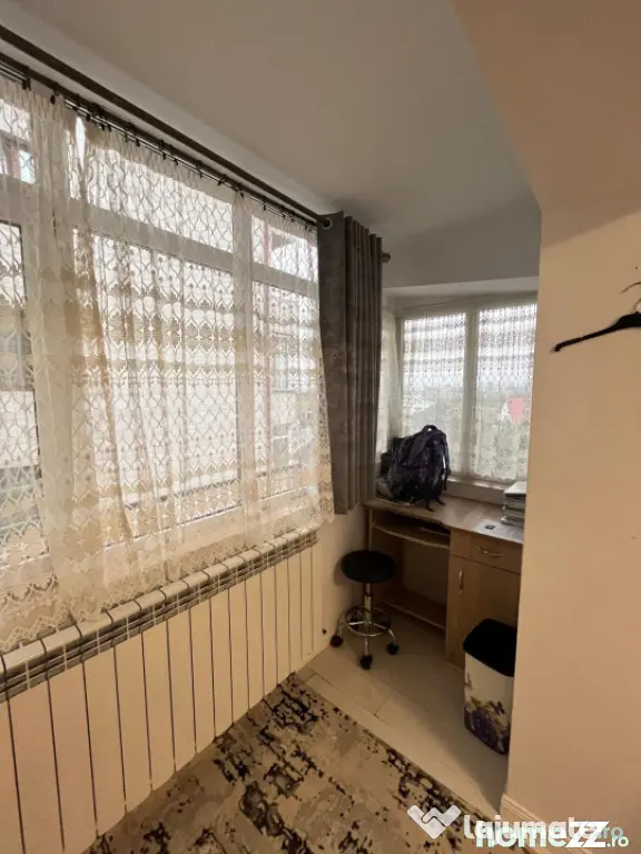 Apartament 3 camere, 80 mp, etaj 3 ,Radauti