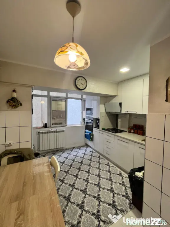 Apartament 3 camere, 80 mp, etaj 3 ,Radauti
