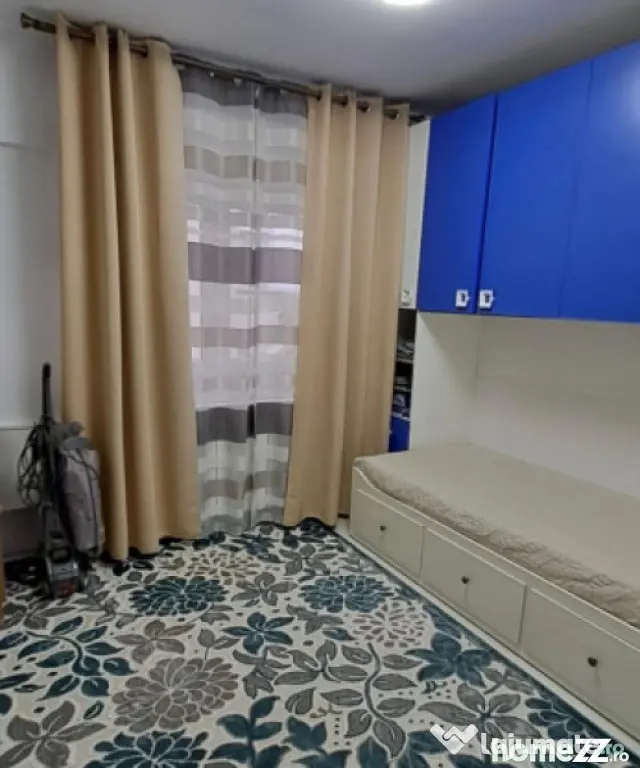 Apartament 3 camere, 80 mp, etaj 3 ,Radauti