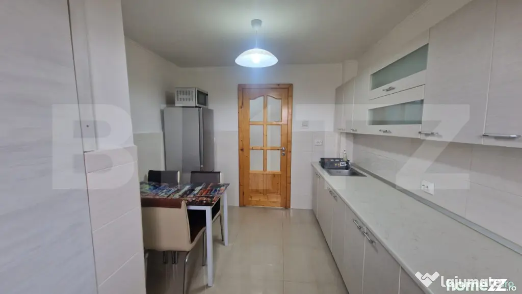 Apartament cu 3 camere decomandate, 68 mp, bloc renovat si i - Brasov (Brasov)