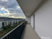 Apartament 3 camere semidecomandat zona Eroilor 