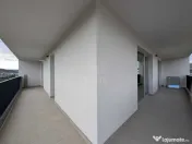 Apartament 3 camere semidecomandat zona Eroilor 