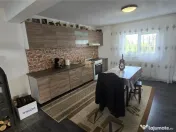 Casa si Spatiu Comercial Luncusoara Suceava De 