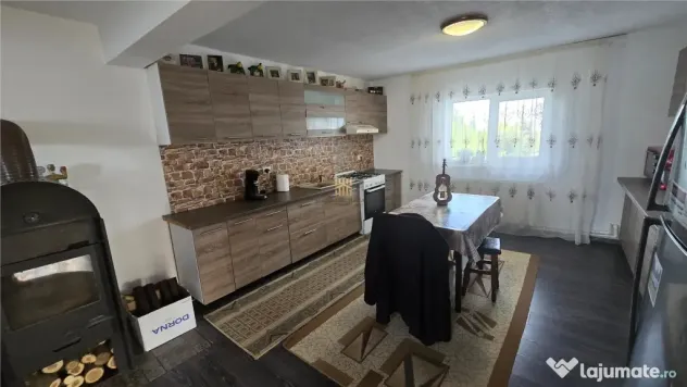 Casa si Spatiu Comercial Luncusoara Suceava De