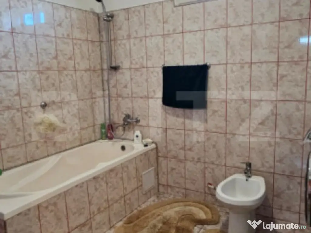 CASA CU 6 CAMERE, 293 MP UTILI SI GARAJ - DEVA