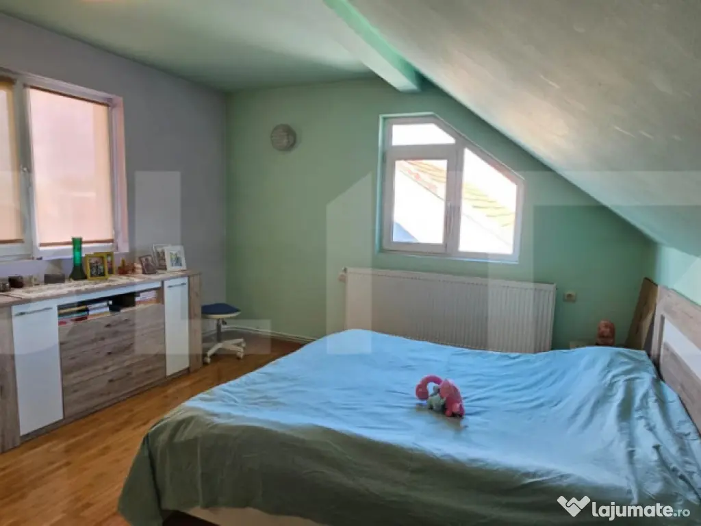 CASA CU 6 CAMERE, 293 MP UTILI SI GARAJ - DEVA