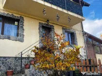 Casa Horpaz, 130 mp totali, terasa, la strada asfalata