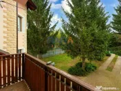 Vilă cu 6 dormitoare, 2 garaje, anexe multiple - 2076 mp... 