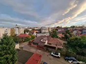 Neagoe Vodă- 3 camere decomandate/două balcoane/privelișt 