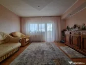 Neagoe Vodă- 3 camere decomandate/două balcoane/privelișt 