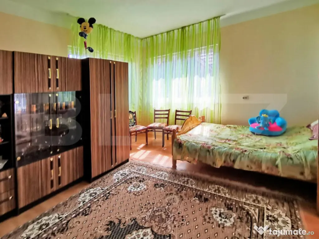 Casă individuală cu 5 camere și teren de 1231 mp în Suce