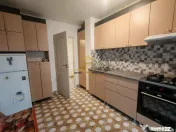 Apartament cu 3 camere de inchiriat 