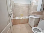Apartament cu 3 camere de inchiriat 