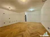 Ultimul apartament / Apartament cu 2 camere de in zona Pipe 
