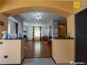 Vila P M, teren 497 mp, str. Aeroportului, Bacau 