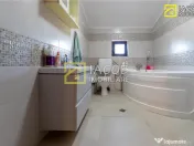 Vila P M, teren 497 mp, str. Aeroportului, Bacau 