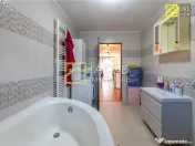 Vila P M, teren 497 mp, str. Aeroportului, Bacau 