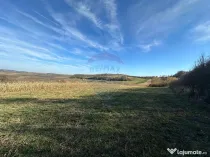 DE VANZARE - teren in ograda