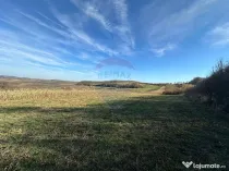 DE VANZARE - teren in ograda