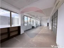 Birou luminos 70 mp în clădire modernă, zona Calea Dum...