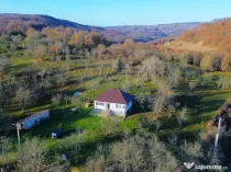 De vanzare: Casa traditională cu teren mare, ideal pentr...