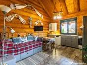 Doua case in stil canadian – confort modern intr-un cad... 