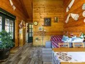 Doua case in stil canadian – confort modern intr-un cad... 