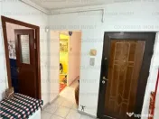 Apartament cu 3 camere, decomandat - zona Astra 