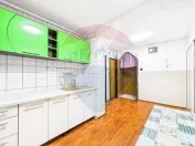 Apartament cu 4 camere de vânzare în zona Rahova 
