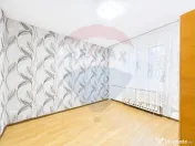 Apartament cu 4 camere de vânzare în zona Rahova 