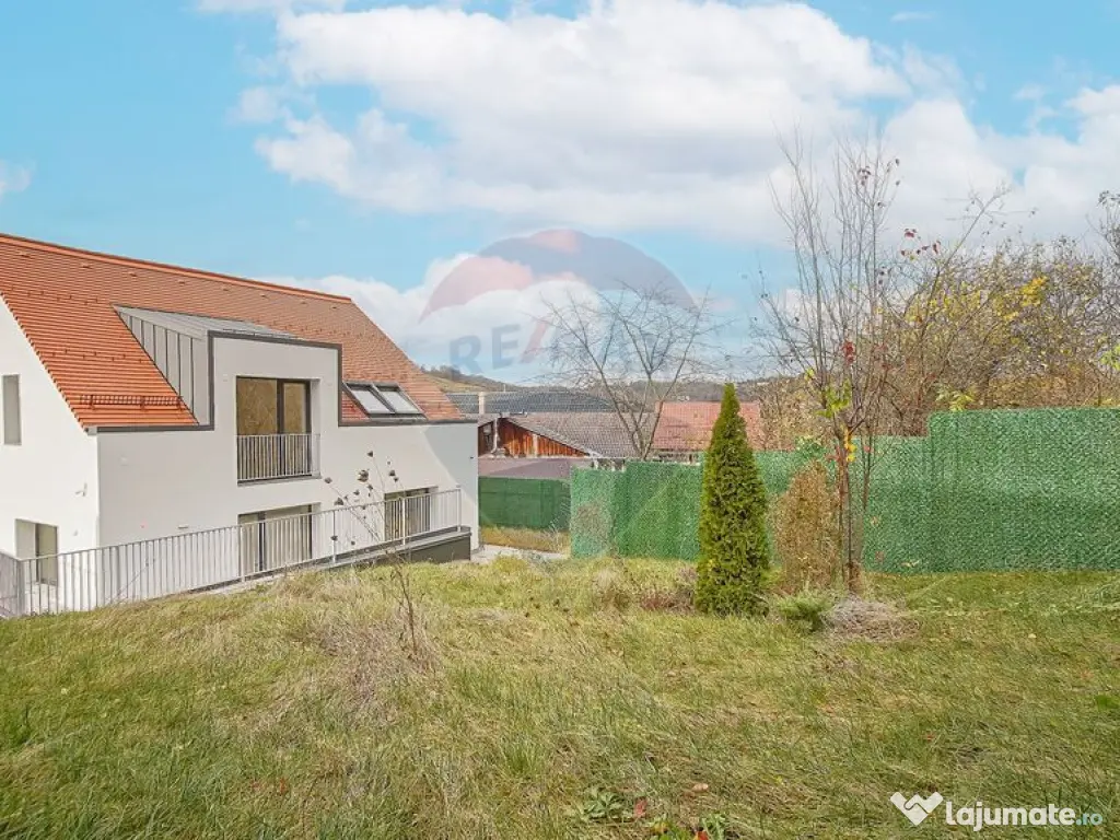 Armonie între tradiție și modernitate – Vilă contem...