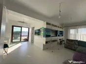 Apartament 4 camere - tip Penthouse - Zona 1 Mai 