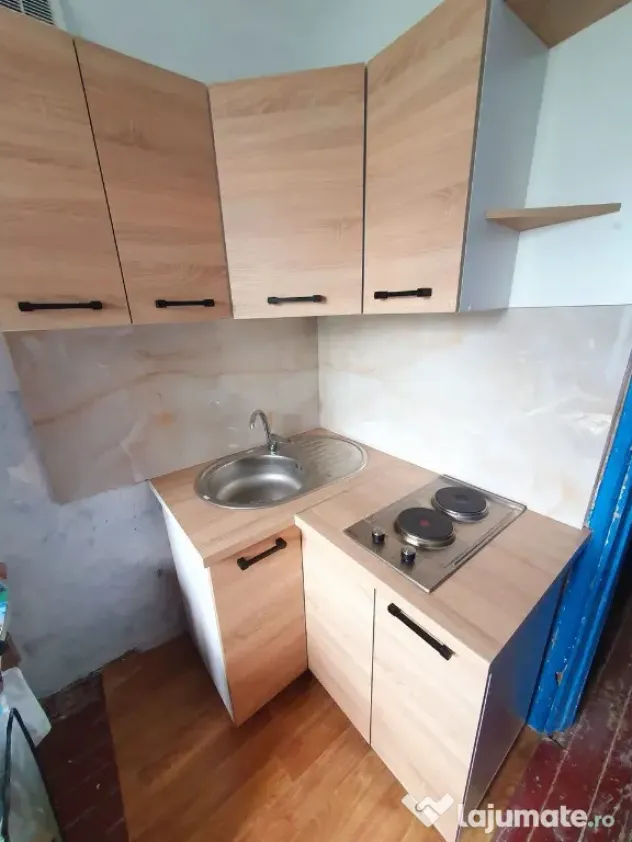 Garsoniera de inchiriat in zona Victoriei