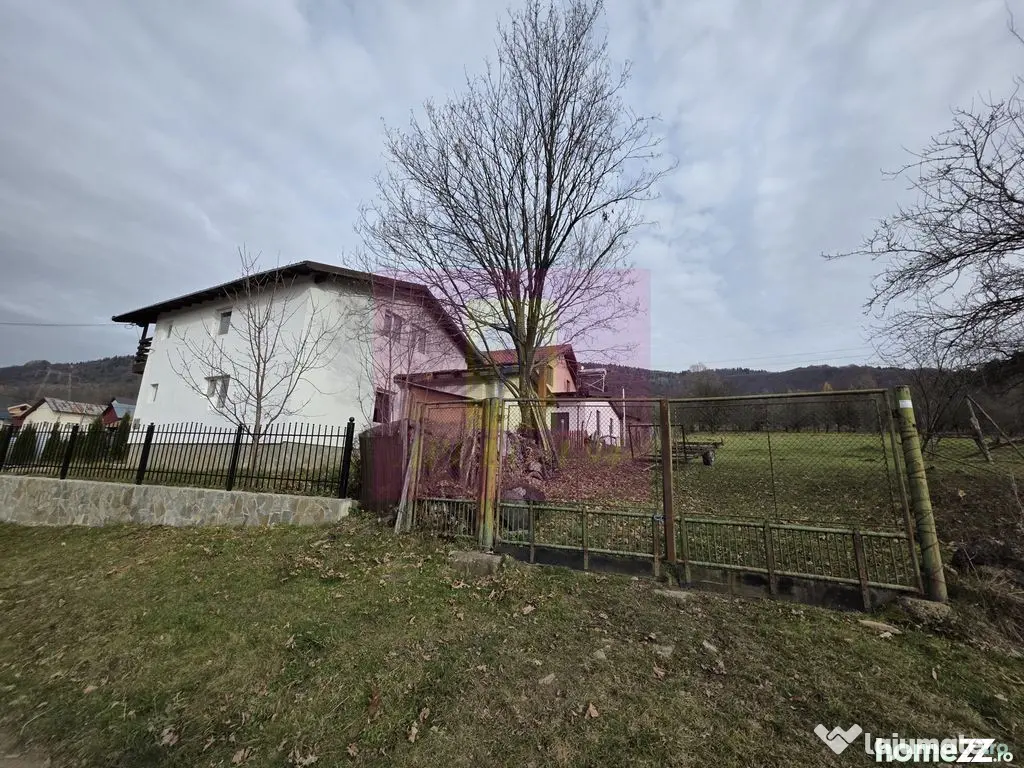 Vila de vacanta cu 4 camere de vanzare in Valea Doftanei - Valea Doftanei (Prahova)