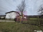 Vila de vacanta cu 4 camere de vanzare in Valea Doftanei