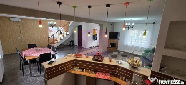 Vila de vacanta cu 4 camere de vanzare in Valea Doftanei - Valea Doftanei (Prahova)