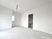 Jumatate de duplex de vanzare, Parter + Etaj, 5 camere si 2 bai, Sag 
