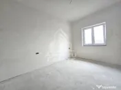 Jumatate de duplex de vanzare, Parter + Etaj, 5 camere si 2 bai, Sag 