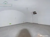 Casă individuală cu potențial comercial și rezidențial, 