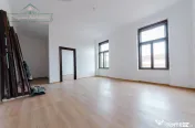 Casă individuală cu potențial comercial și rezidențial, 