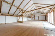 Casă individuală cu potențial comercial și rezidențial, 