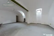 Casă individuală cu potențial comercial și rezidențial, 