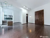 Casă individuală cu potențial comercial și rezidențial, 