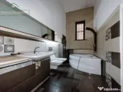 Casă individuală cu potențial comercial și rezidențial, 