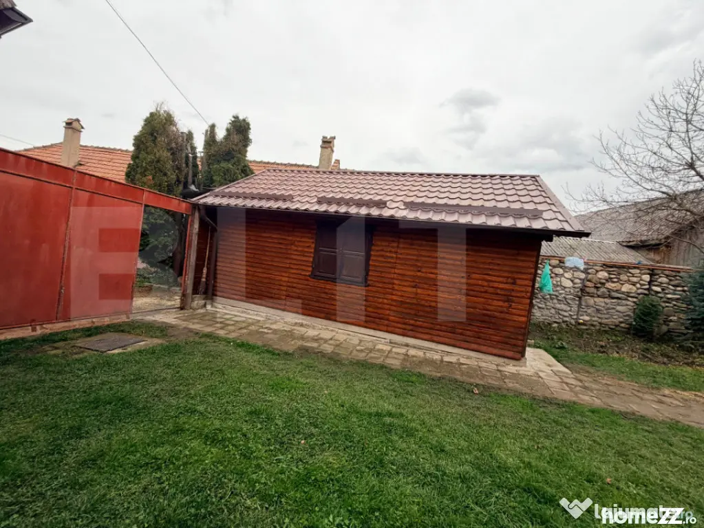 Casă de vânzare – proprietate generoasă 2.285 m² teren