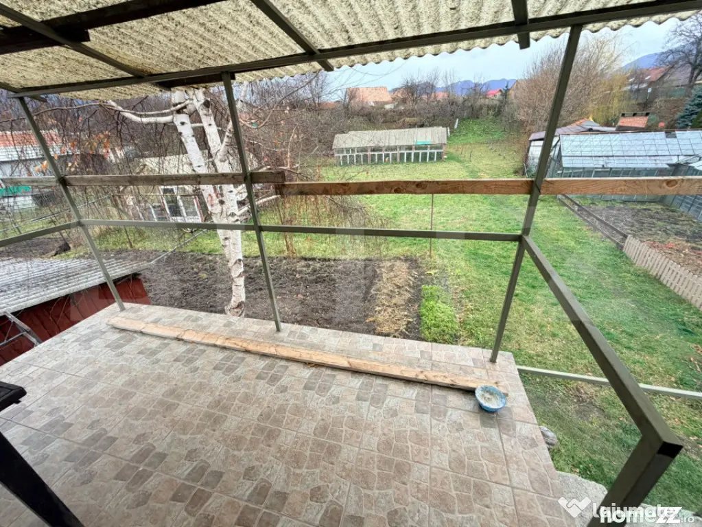 Casă de vânzare – proprietate generoasă 2.285 m² teren