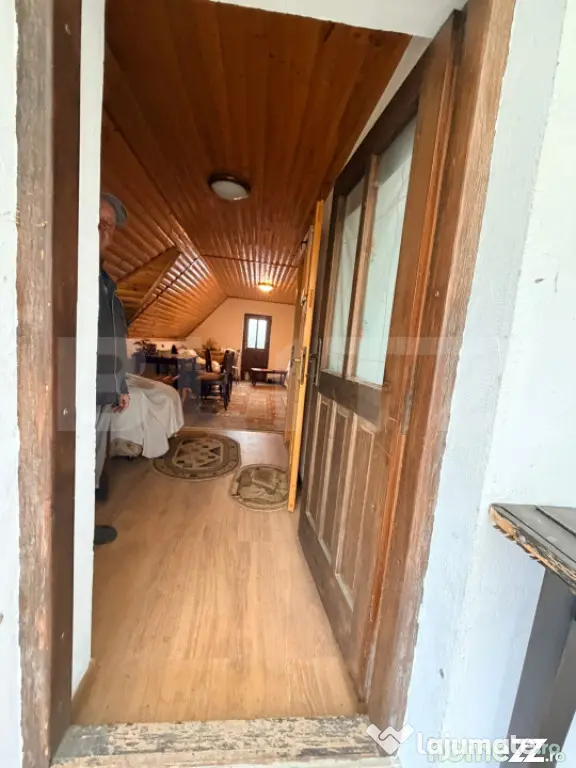 Casă de vânzare – proprietate generoasă 2.285 m² teren