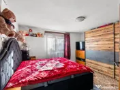 Casă cu 5 camere in Barzava 